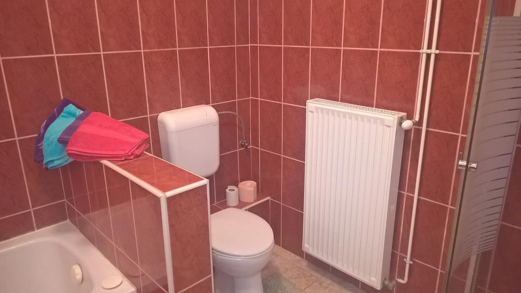 Apartman Lux Seghedin Exterior foto